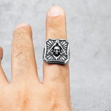 Vue Portee Bague Maçonnique Chevalière "THE ARCHITECT" - L'Équerre pour la Droiture