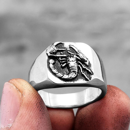 Bague Scorpion Chevalière "ANTARES" - L'Élégance Mortelle Couleur Argent