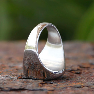 Vue Arierre Bague Tête de Dragon de l’Outre-Tombe