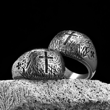Bague Rock Croix des Cendres Noires