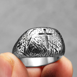 Avant Bague Rock Croix des Cendres Noires