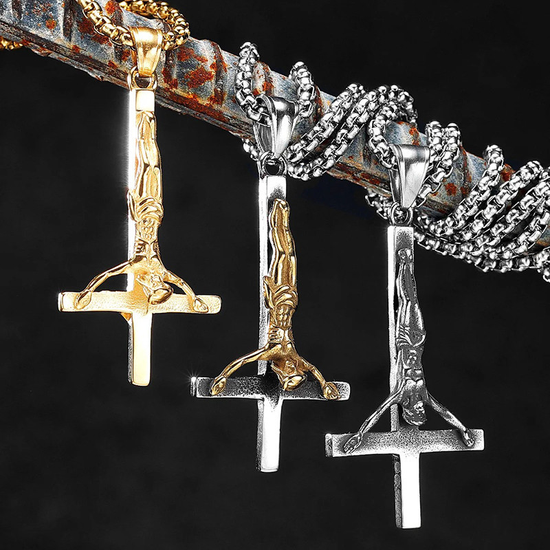 Pendentif Croix Anti-Christ "Renversement Sacrilège" - 3 couleurs au choix !