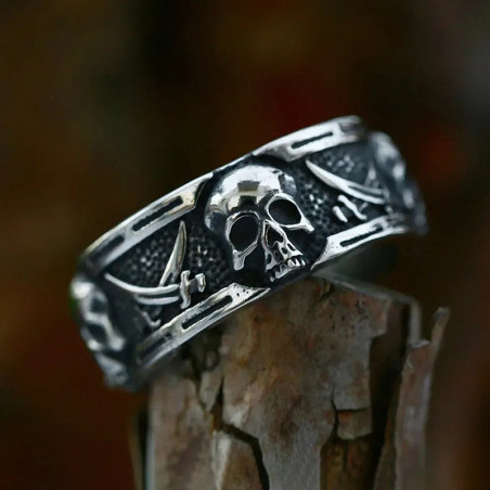 Vue de face Bague Pirate "La Marque Noire"