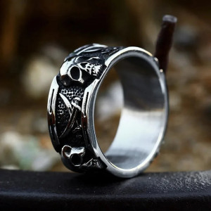Vue Laterale Bague Pirate "La Marque Noire"