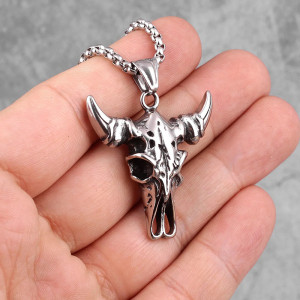 Avant Collier Viking "Crâne de Yak des Terres Sauvages"