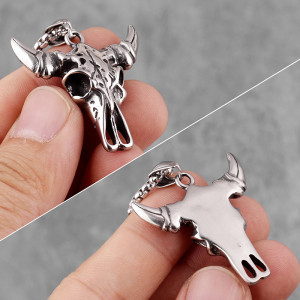vue Arrierre Collier Viking "Crâne de Yak des Terres Sauvages"