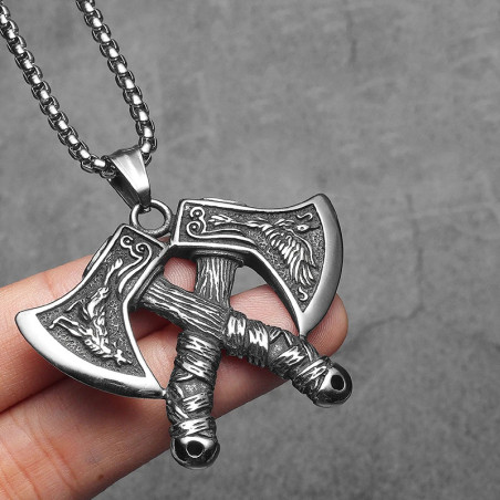 Vue de Face Collier Viking "Hache Croisée des Guerriers du Nord"