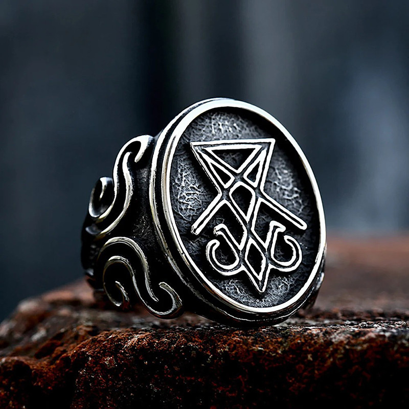 Bague Rock "Sceau du Sigil Infernal" Modele 2
