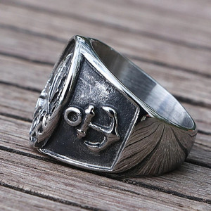 Vue laterale Bague Pirate "Galion des Caraïbes"