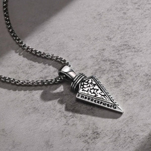 Détails du Collier Viking - Flèche Silencieuse (Noir ou Argent)