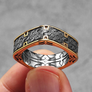 Vue de Face Bague Rock "Anneau des Entrelacs du Serment" - 2 coulerus au choix !