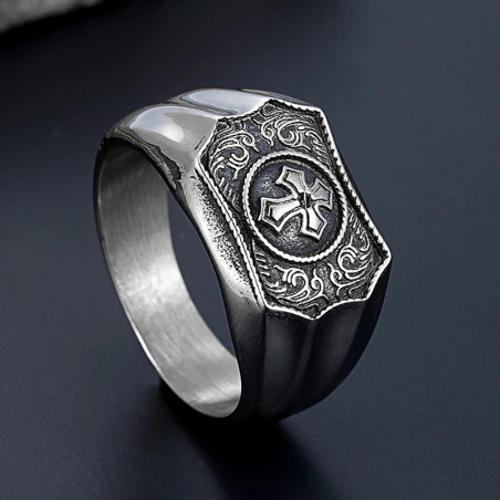 Bague Rock à Croix Pattée Médiévale