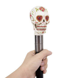 vue portée à la main de la Canne Tête de Mort Mexicaine Cœur de Calavera Éternelle