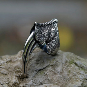 Bague Goth Raptor "Griffe de Prédateur"
