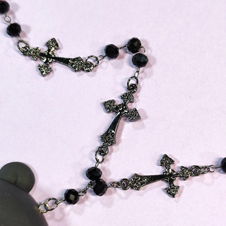 vue detaille Collier Gothique Ours Macabre – Chapelet du Cœur Profané