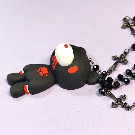 Vue Laterale Collier Gothique Ours Macabre – Chapelet du Cœur Profané