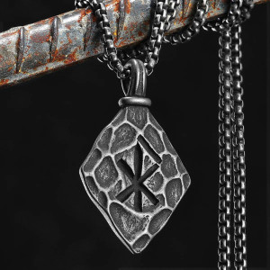 Avant Collier Viking Rune des Anciens