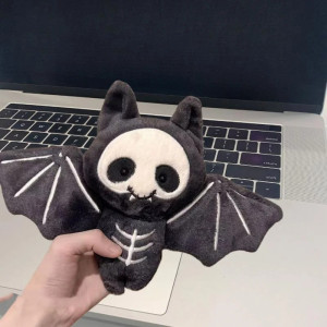 Peluche Gothique "Bébé Chauve-Souris'