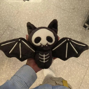 Avant Peluche Gothique "Bébé Chauve-Souris'