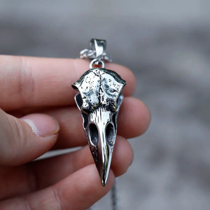 Collier Viking - Crâne de Corbeau du Messager d’Odin
