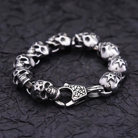 Vue Arrierre Bracelet Tête de Mort Gothique en Acier "Chaîne de Crânes Pentagramme"