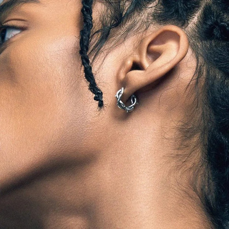 Vue Portee Boucles d’Oreilles Rock - Couronne d’Épines Rebelle