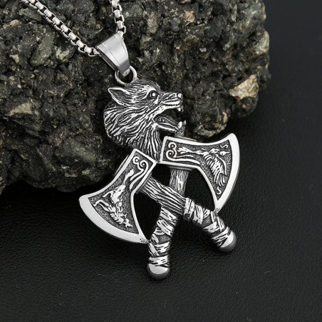 Vue de Cote Collier Viking Double Hache du Loup