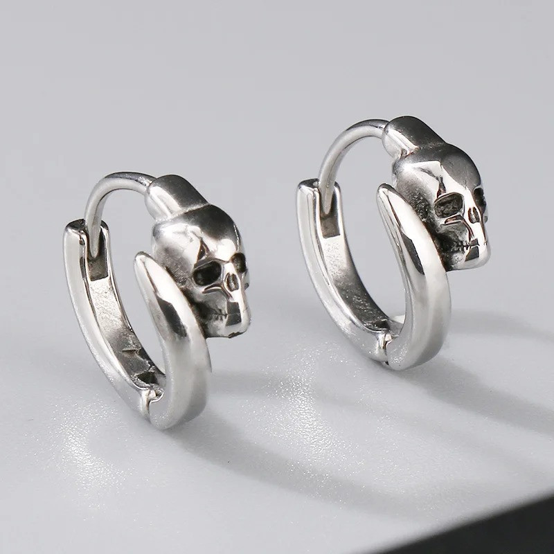 Magnifiques Boucles d’Oreilles Tête de Mort Rock Cornes Rebelles