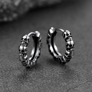 Boucles d’Oreilles Tête de Mort Rock Anneaux Crânes Empilés - Couleur Argent
