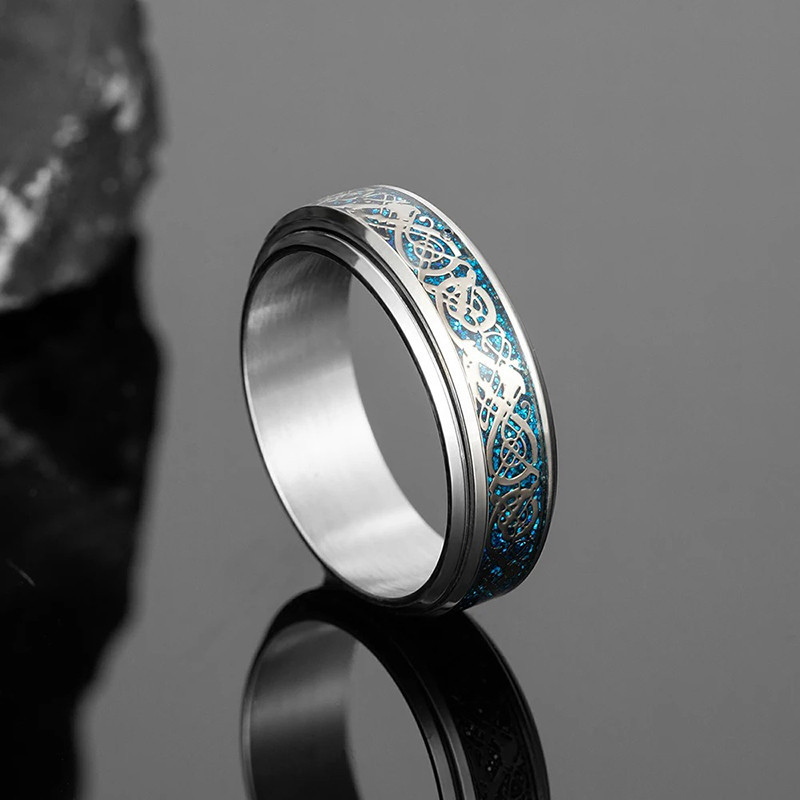 Bague Viking "Entrelacs Nordiques Lumineux" Couleur Argent