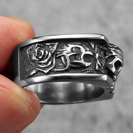 Vue Laterale Bague Tête de Mort "Memento Rose"