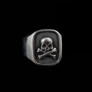 Bague Tête de Mort "Sceau du Crâne Rebelle" Couleur Argent