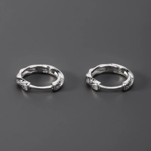 Avant Boucles d’Oreilles Rock "Anneaux Underground"