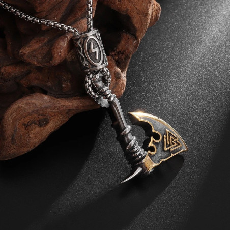 Vue de Cote Collier Viking - Hache des Guerriers du Nord