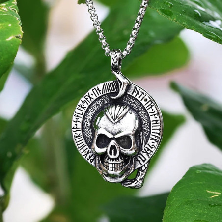 Collier Tête de Mort Viking – Crâne Vegvisir Runique