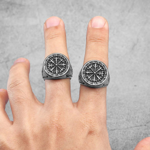 Vue Portee Bague Viking -  Vegvísir, Boussole des Guerriers