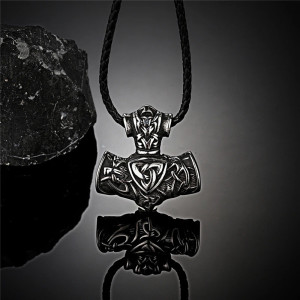 Collier Viking Marteau de Thor Valknut Entrelacé Modele 2