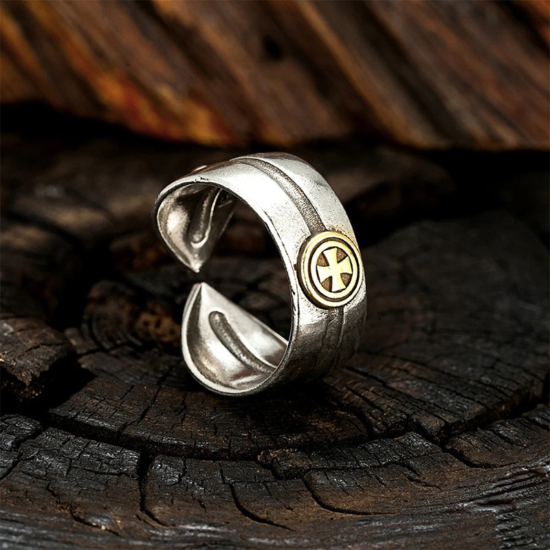 Bague Croix de Fer - Anneau Ouvert du Chevalier Hospitalier