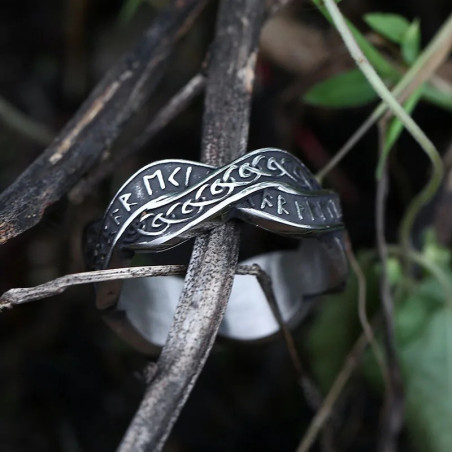 Vue de Face Bague Viking - Serment des Runes Entrelacées