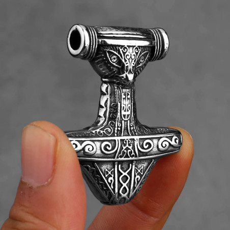 Vue de Face Collier Viking Marteau de Thor Tête de Renard Runique
