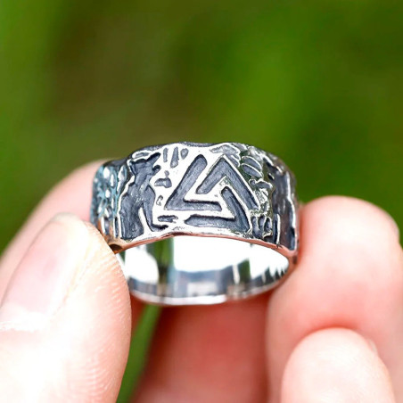 Avant Bague Viking "Morsure du Dragon du Valknut"