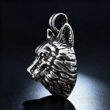 Vue Laterale Collier Viking Loup - Regard du Loup Dominant