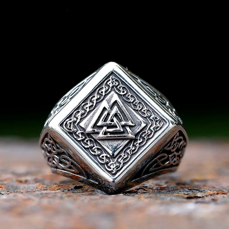 Avant Bague Viking - Serment du Valknut