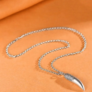 Collier Loup Argent 925 " Croc du Loup Alpha"