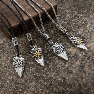 Collier Viking Crâne de Corbeau Vegvisir Doré - 4 couleurs au choix !