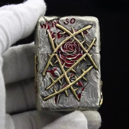 Vue Arrierre Briquet Tête de Mort Clown Dément Barbelé