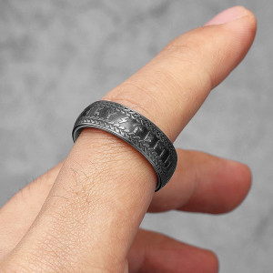 Vue Portee Bague Viking 'Souffle de Jormungand' - 2 couleurs au choix !