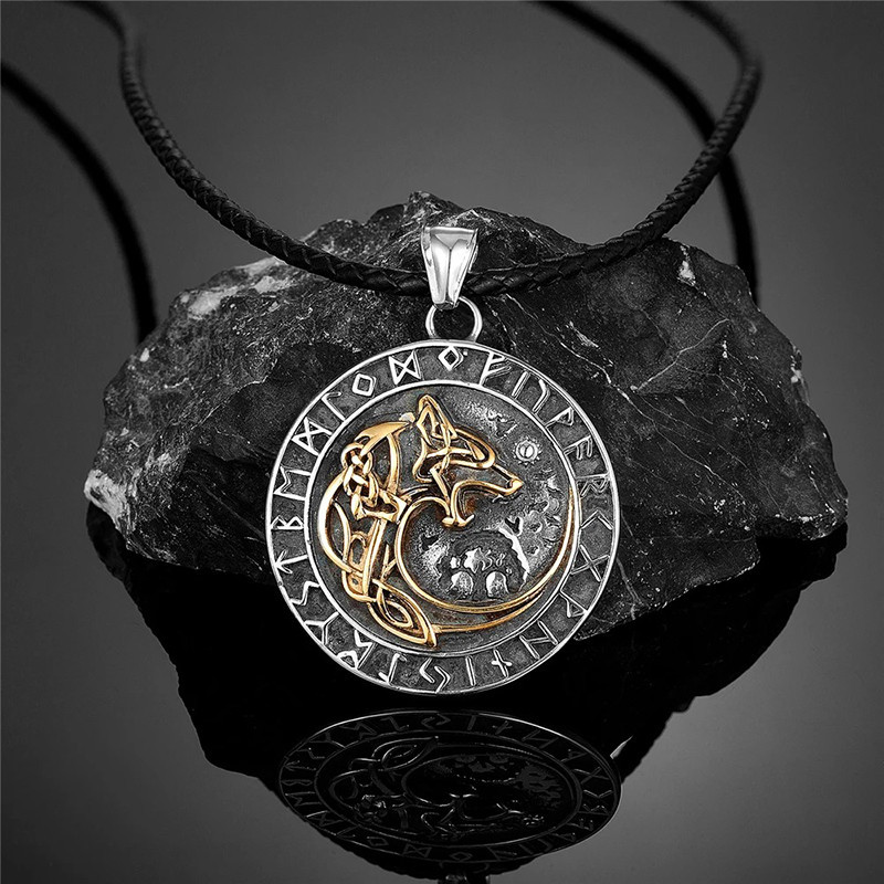 Collier Viking Loup Nordique Terre des Anciens Modele 2 Couleur Or