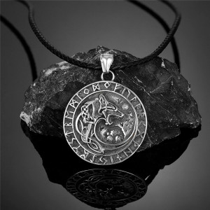 Collier Viking Loup Nordique Terre des Anciens Modele 2 Couleur Argent