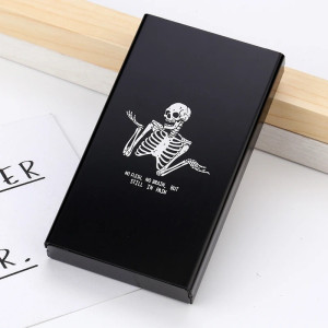 Étui à Cigarettes Tête de Mort Squelette Désabusé “Still in Pain”